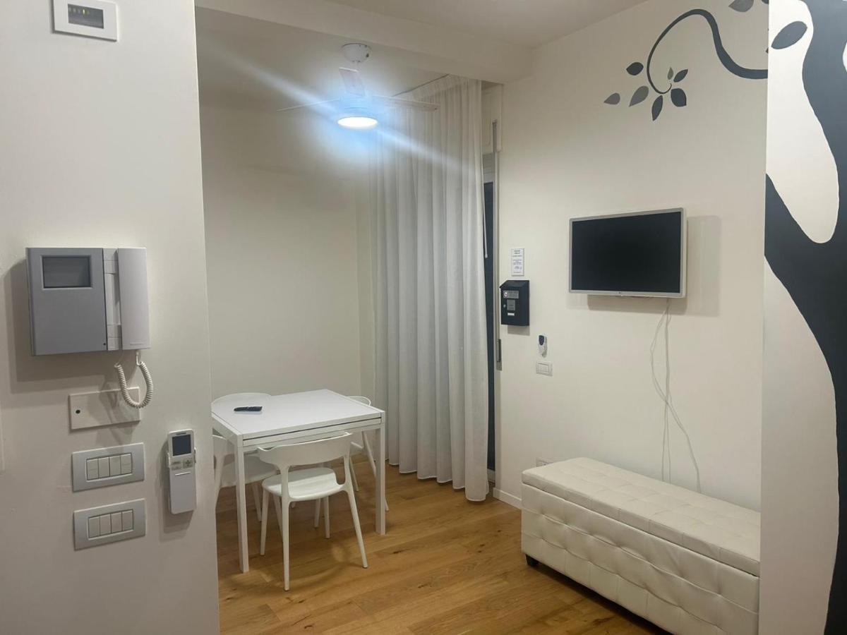 Ederle 40 Apartment เวโรนา ภายนอก รูปภาพ