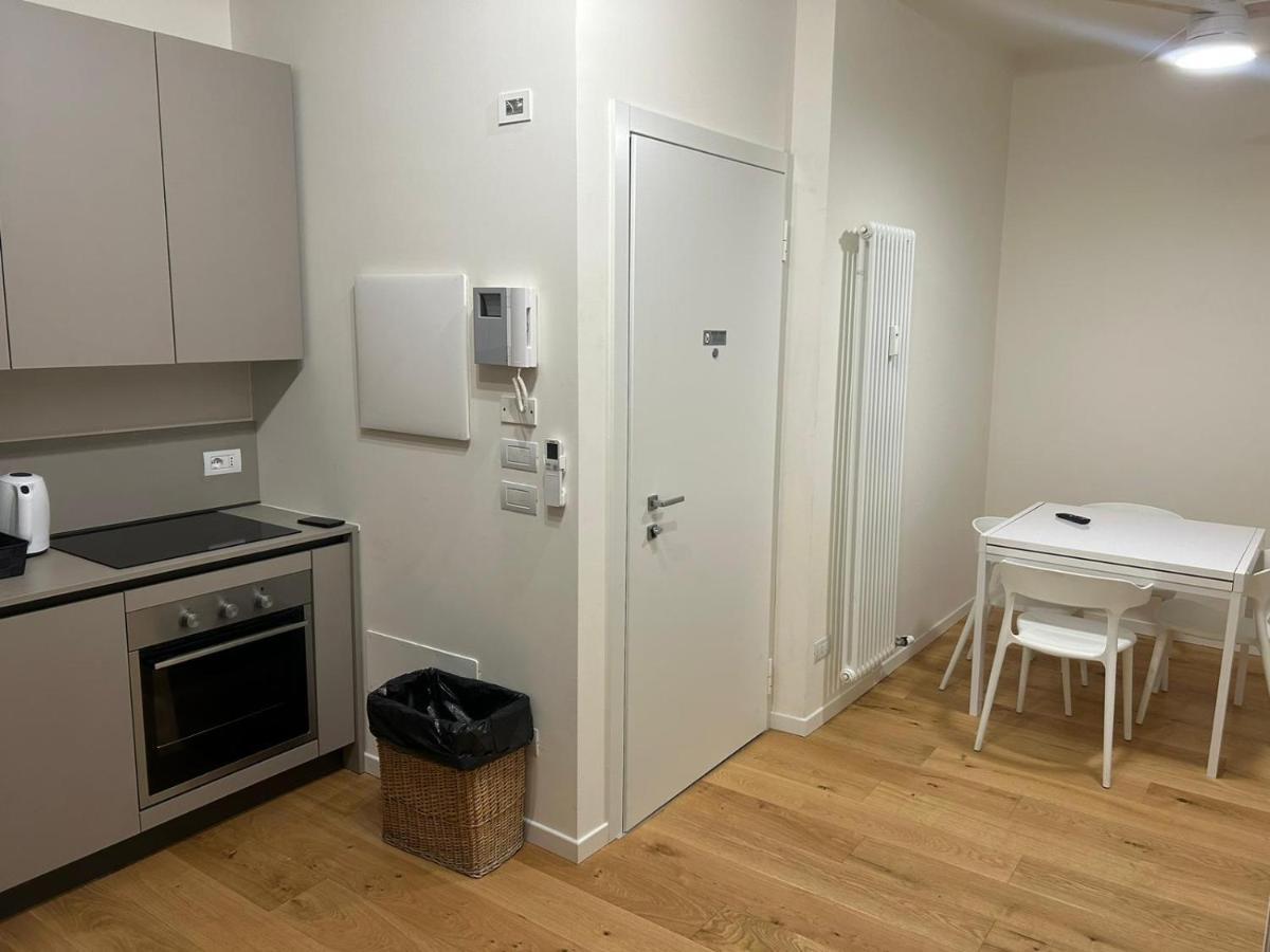 Ederle 40 Apartment เวโรนา ภายนอก รูปภาพ